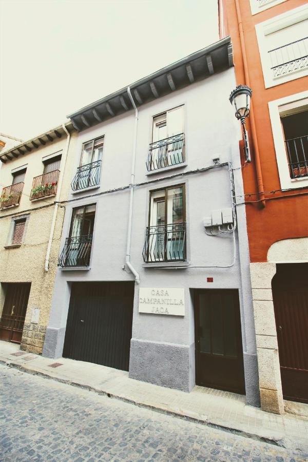 Отель Casa Campanilla Хака Экстерьер фото