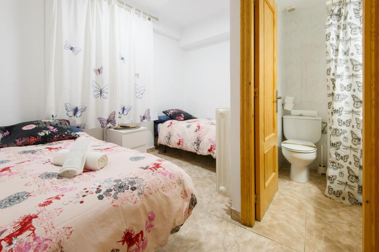 Отель Casa Campanilla Хака Экстерьер фото